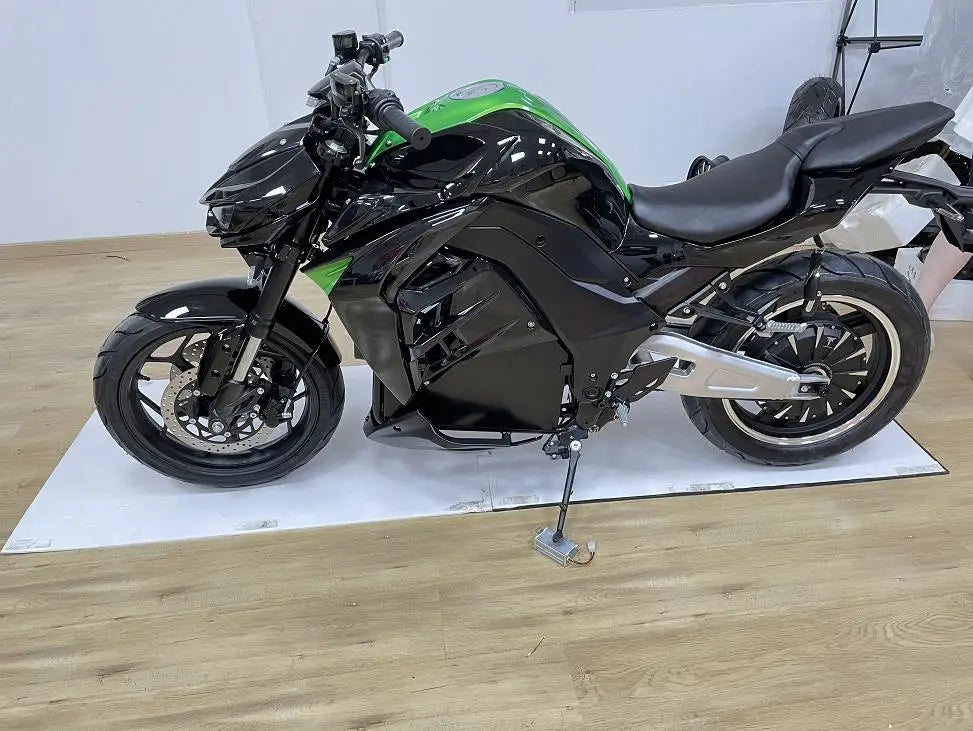 Silent Thunder – 10000W Electric Racing Motorcycle with 72V 100Ah Lithium Power
