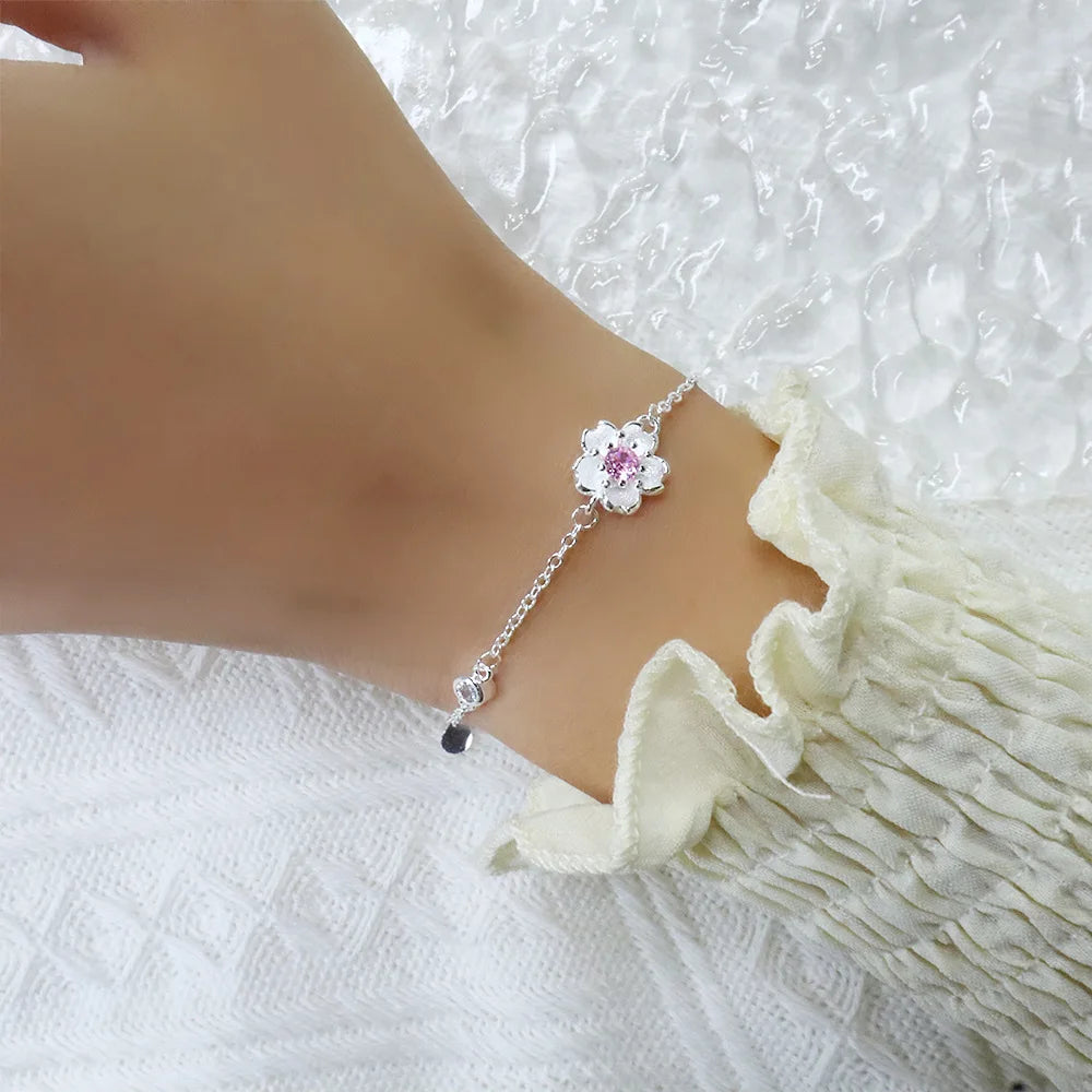 Where Nature Meets Grace – Sterling Silver Green Leaf Bracelet That Wraps the Wild Around Your Wrist
