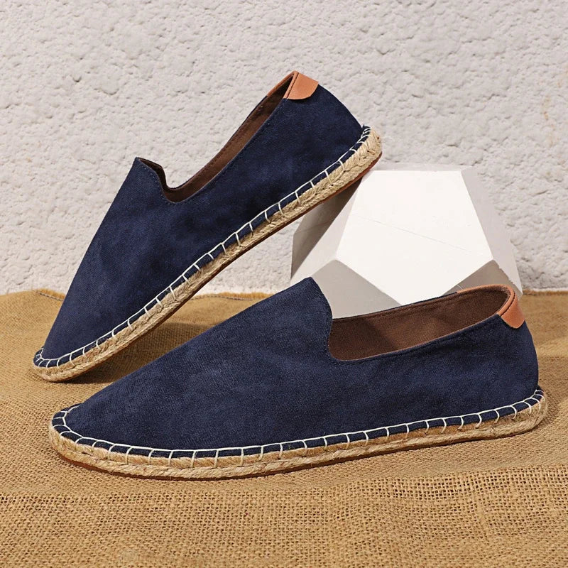 Stride into Summer – Effortless Style Meets Natural Hemp Comfort