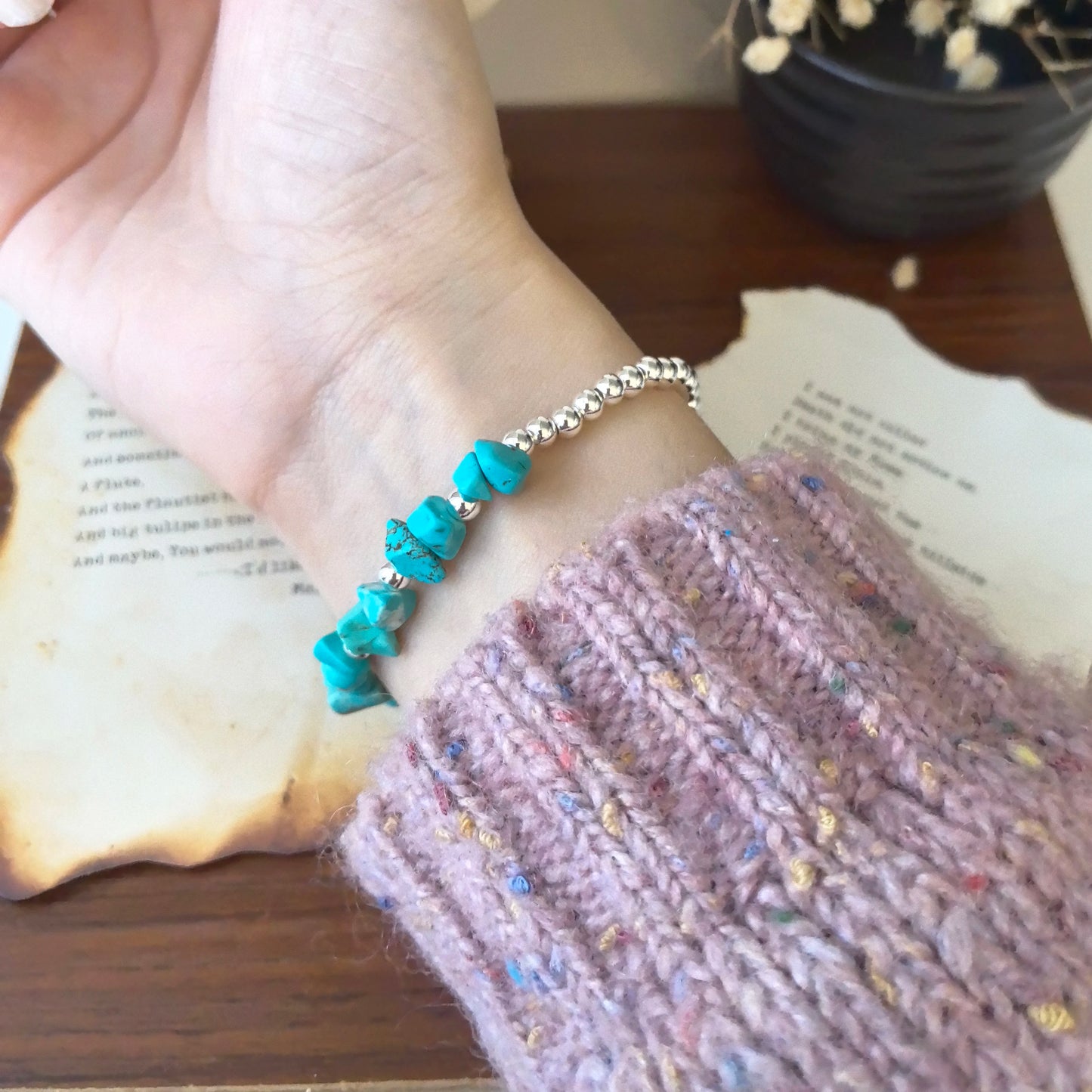 Where Nature Meets Grace – Sterling Silver Green Leaf Bracelet That Wraps the Wild Around Your Wrist