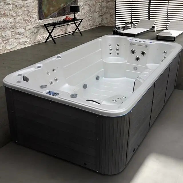 Dive into Luxury – Your Personal Oasis of Wellness and Connection