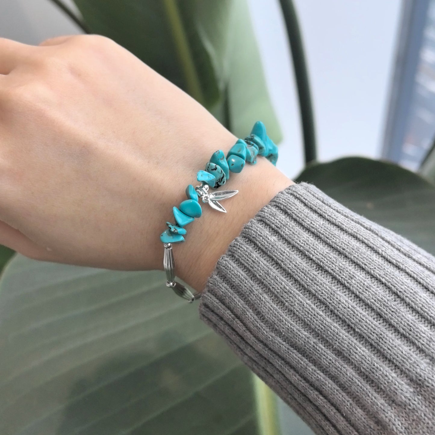 Where Nature Meets Grace – Sterling Silver Green Leaf Bracelet That Wraps the Wild Around Your Wrist