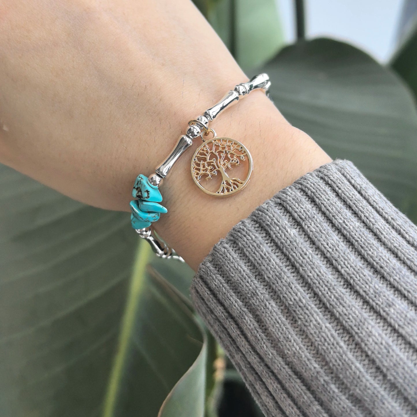Where Nature Meets Grace – Sterling Silver Green Leaf Bracelet That Wraps the Wild Around Your Wrist