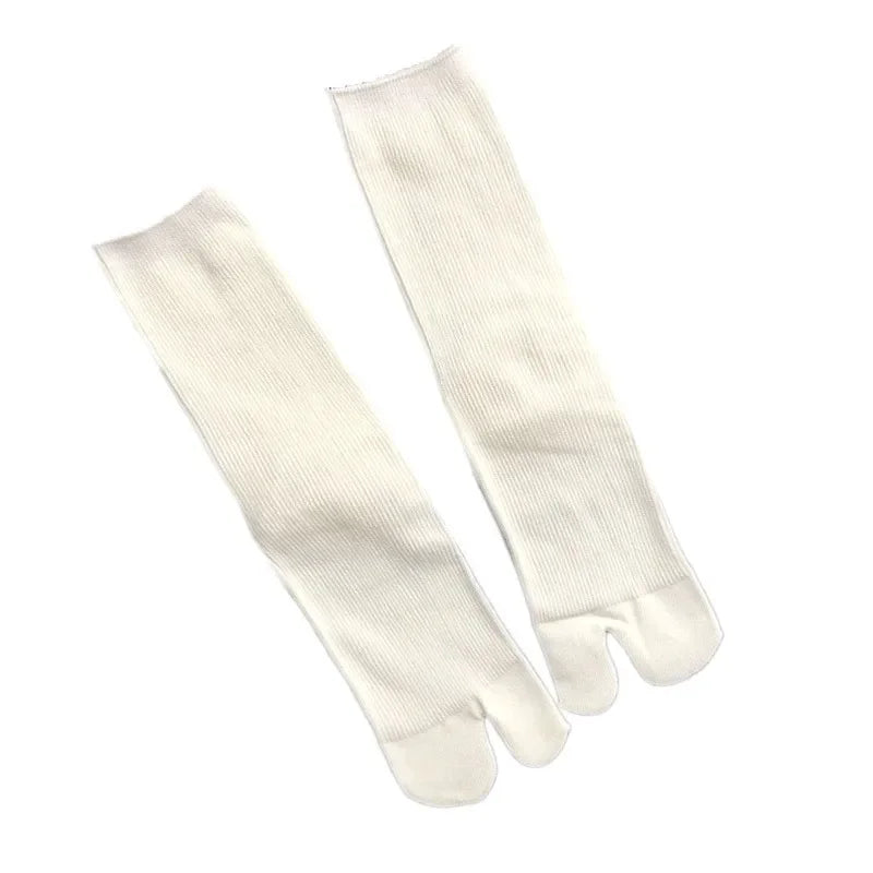 Rediscover Comfort, Balance & Style – Combed Cotton Tabi Socks That Honour Tradition and Redefine Everyday Wear