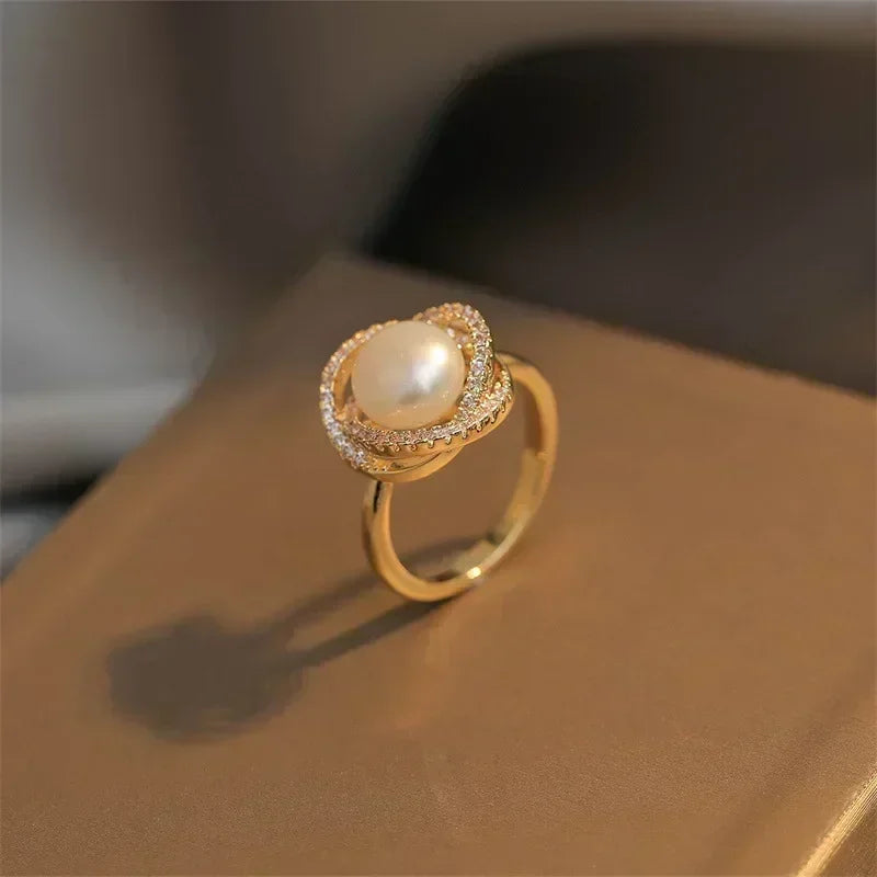 A Petal for Every Moment – Simple Daisy Ring That Blooms with Everyday Joy