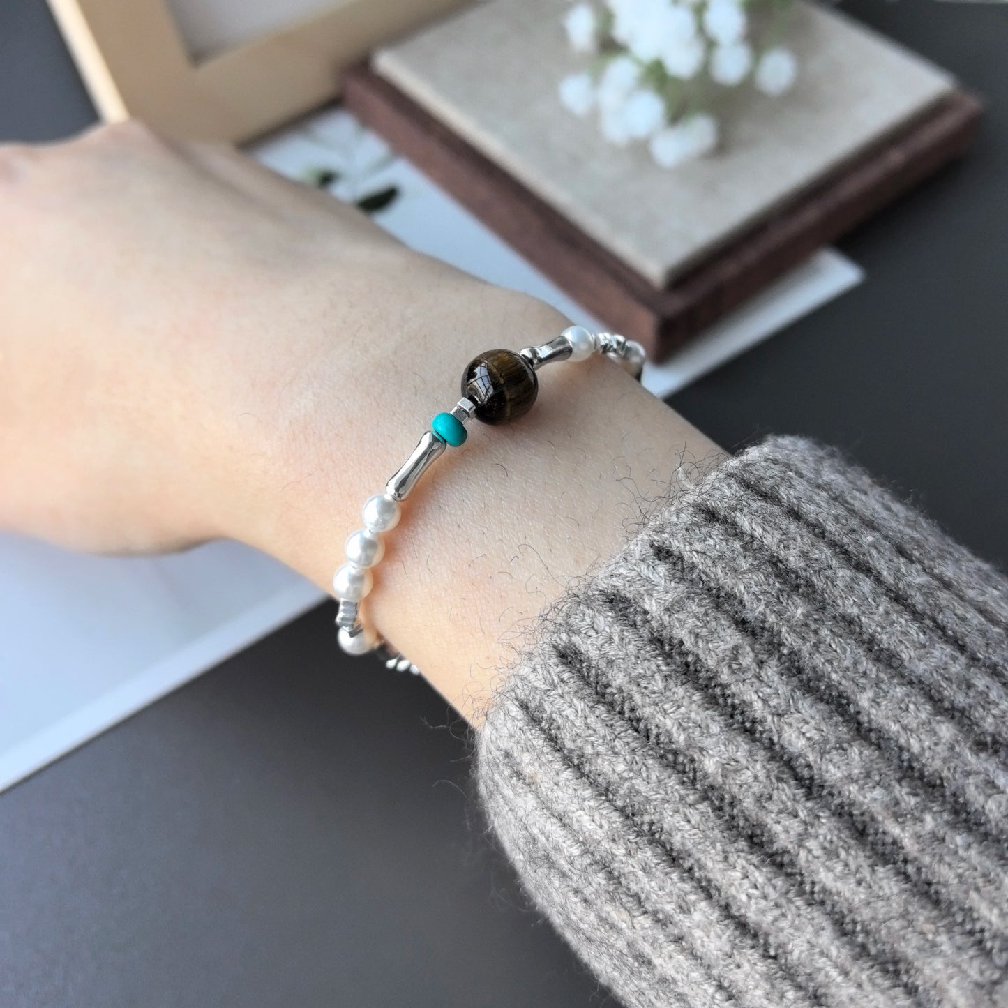 Where Nature Meets Grace – Sterling Silver Green Leaf Bracelet That Wraps the Wild Around Your Wrist