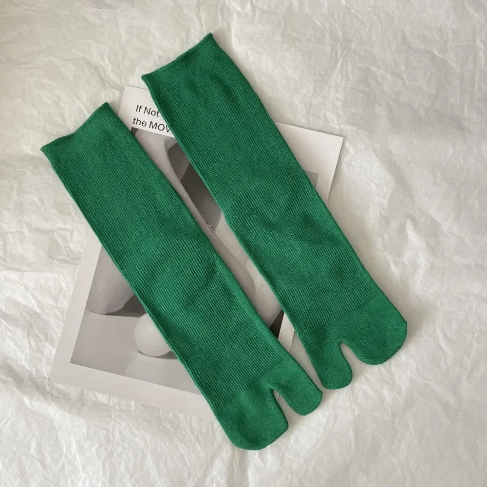 Rediscover Comfort, Balance & Style – Combed Cotton Tabi Socks That Honour Tradition and Redefine Everyday Wear
