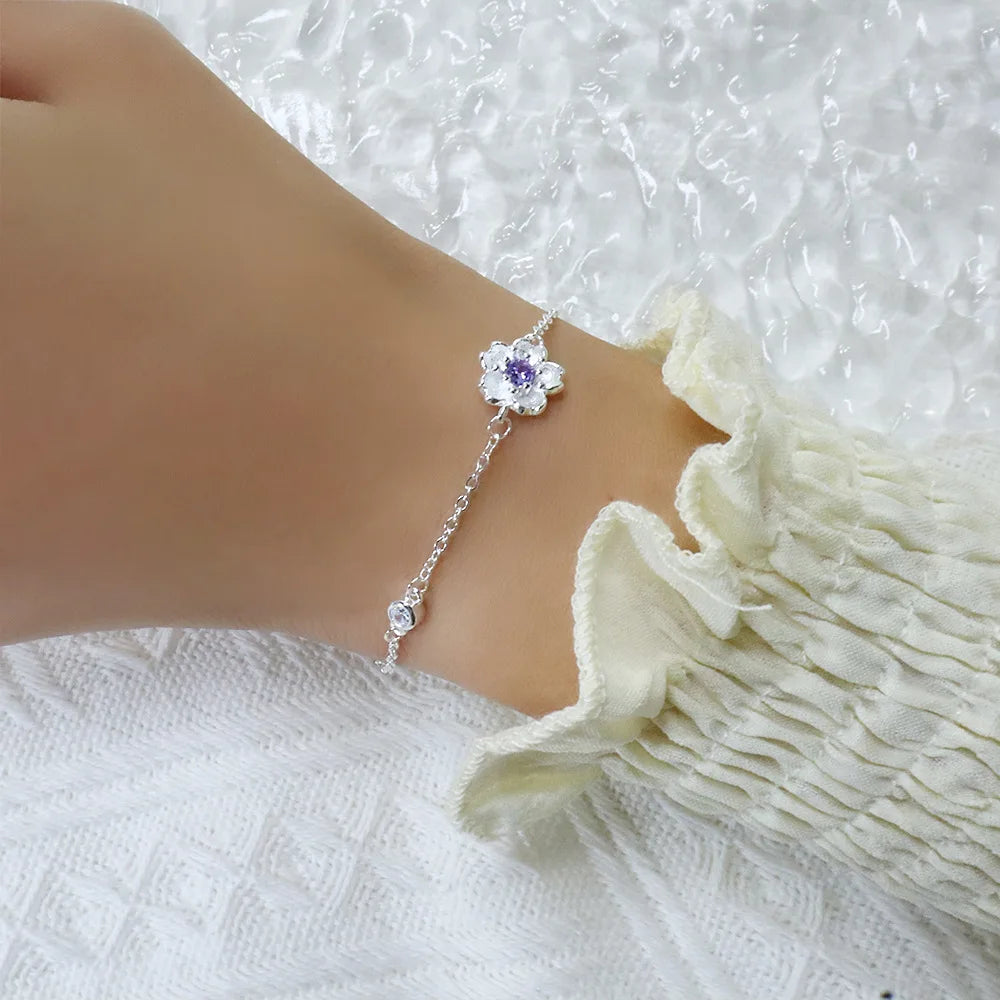 Where Nature Meets Grace – Sterling Silver Green Leaf Bracelet That Wraps the Wild Around Your Wrist