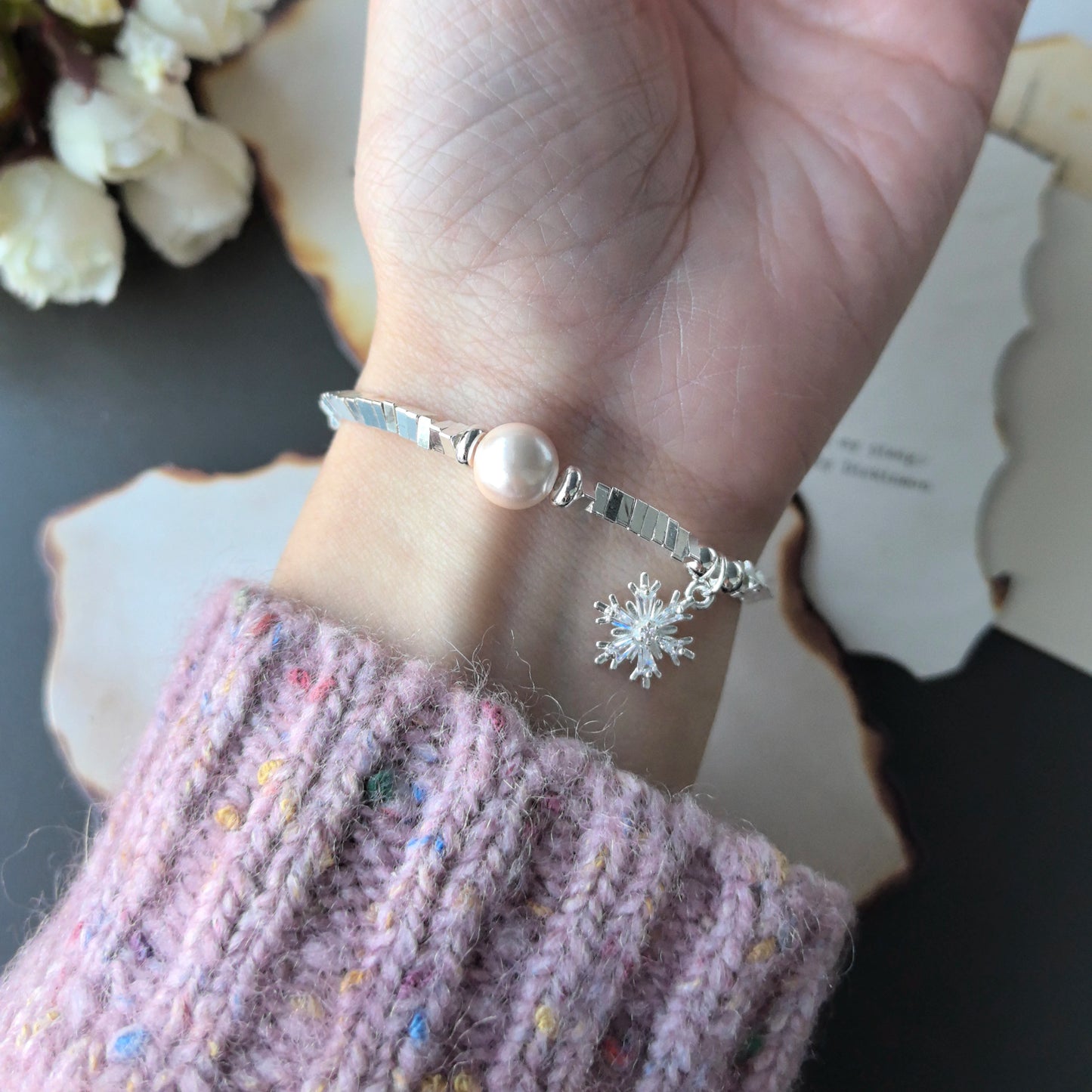 Where Nature Meets Grace – Sterling Silver Green Leaf Bracelet That Wraps the Wild Around Your Wrist
