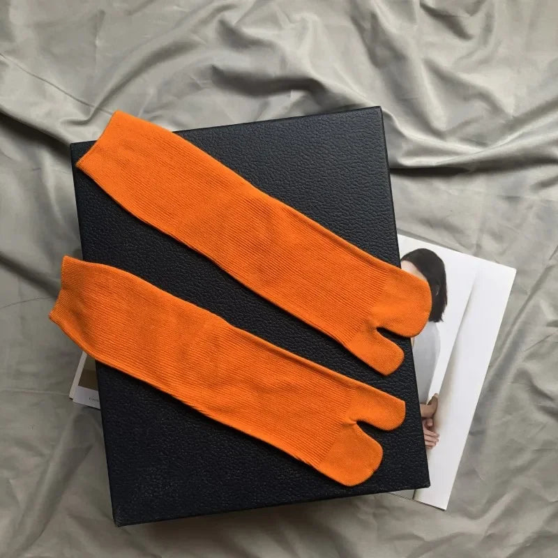Rediscover Comfort, Balance & Style – Combed Cotton Tabi Socks That Honour Tradition and Redefine Everyday Wear