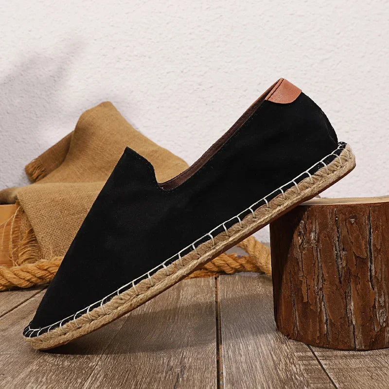 Stride into Summer – Effortless Style Meets Natural Hemp Comfort