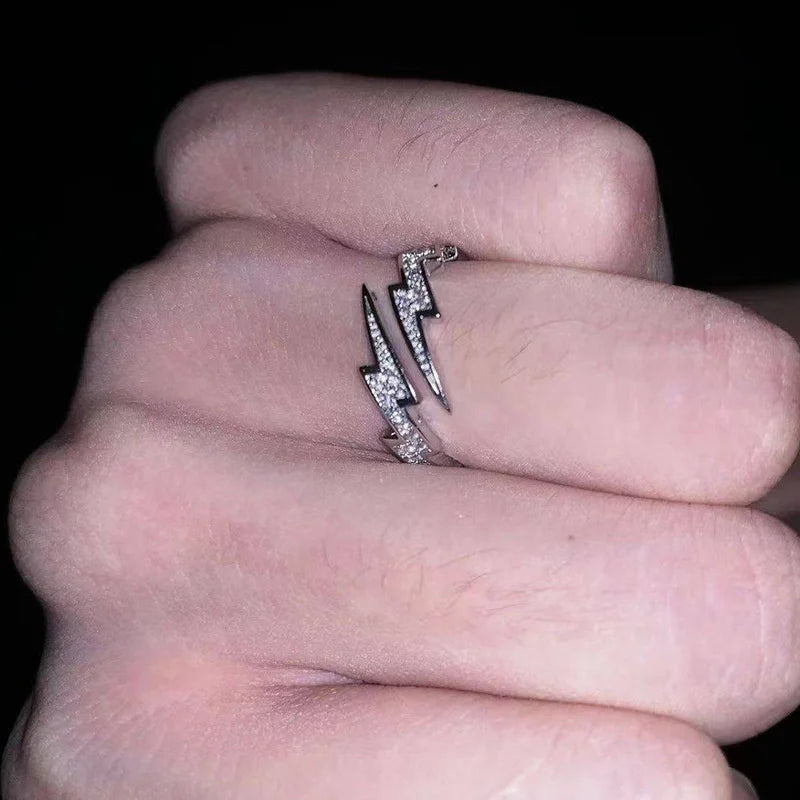 Wear a Smile That Stays – Adjustable Silver Y2K Ring That Radiates Everyday Joy