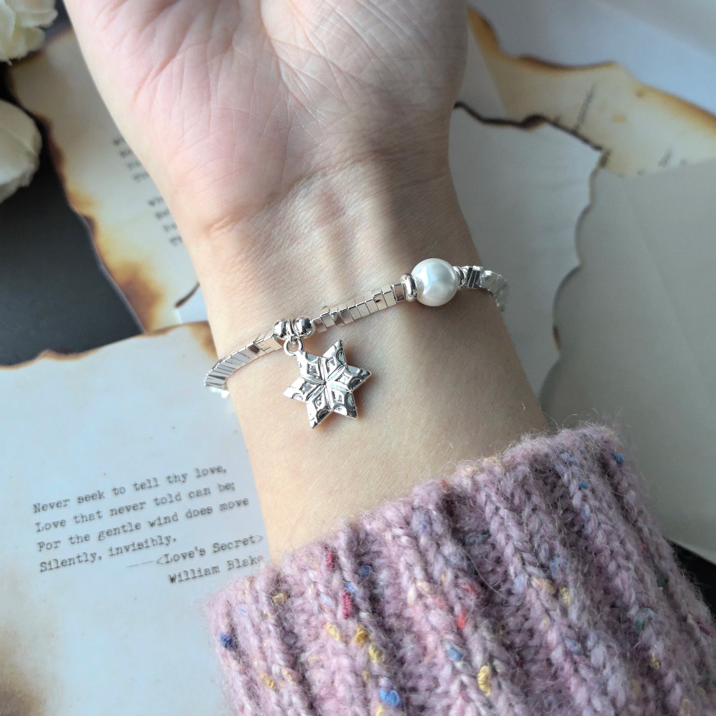 Where Nature Meets Grace – Sterling Silver Green Leaf Bracelet That Wraps the Wild Around Your Wrist