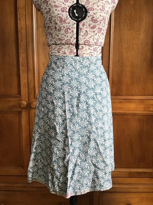 Reversible skirt