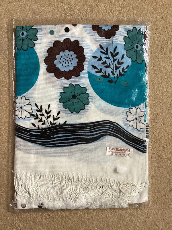 Pashmina shawl