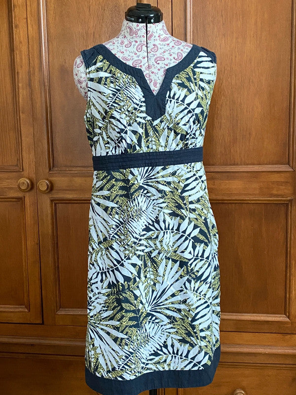 Lovely summer dress, size 14