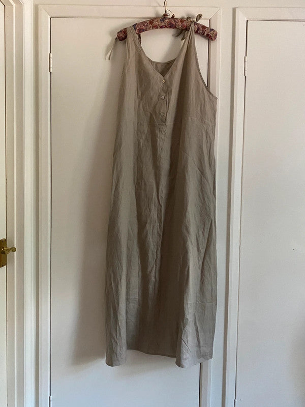 Lintico linen dress, button detail
