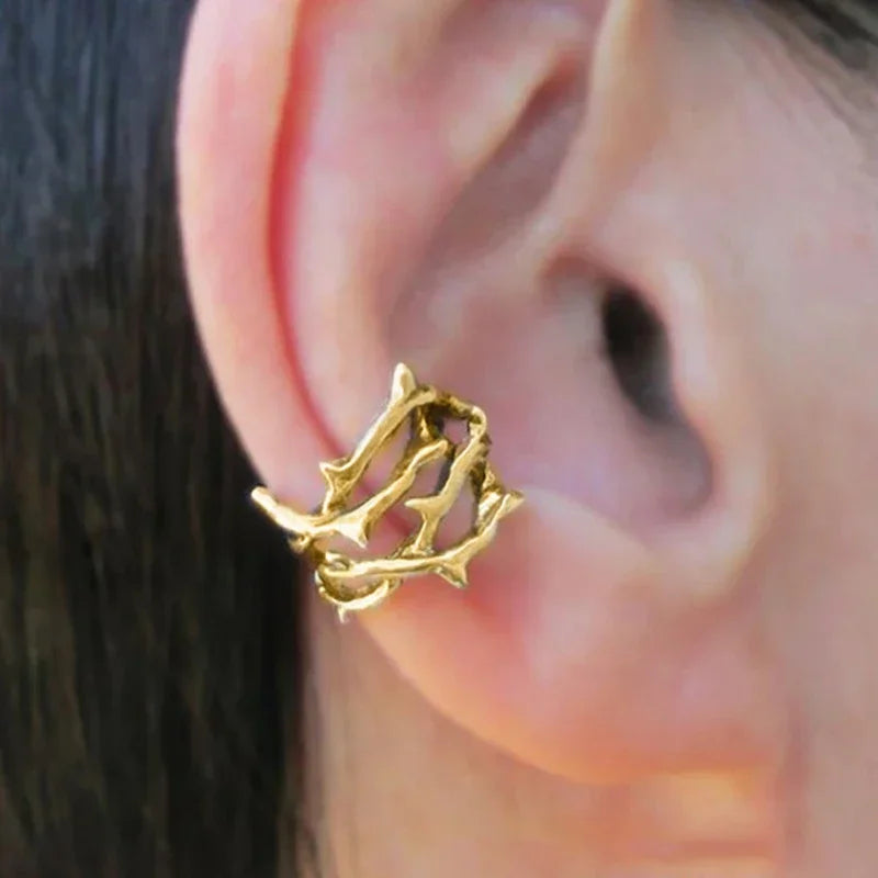 The Heart of the Wild – Fox Clip Earrings That Wrap You in Grace and Quiet Devotion