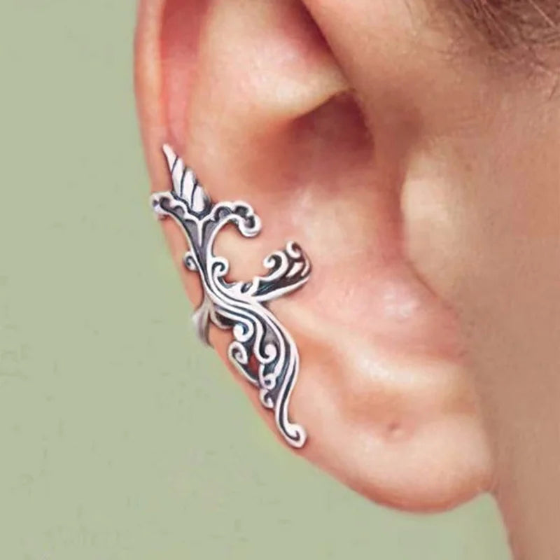 The Heart of the Wild – Fox Clip Earrings That Wrap You in Grace and Quiet Devotion