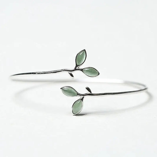 Where Nature Meets Grace – Sterling Silver Green Leaf Bracelet That Wraps the Wild Around Your Wrist