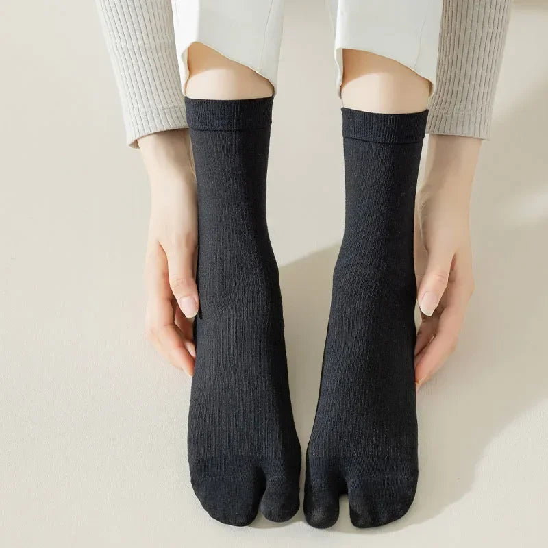 Lightweight Tabi Toe Socks — Split-Toe Comfort for Sandals & Flip-Flops