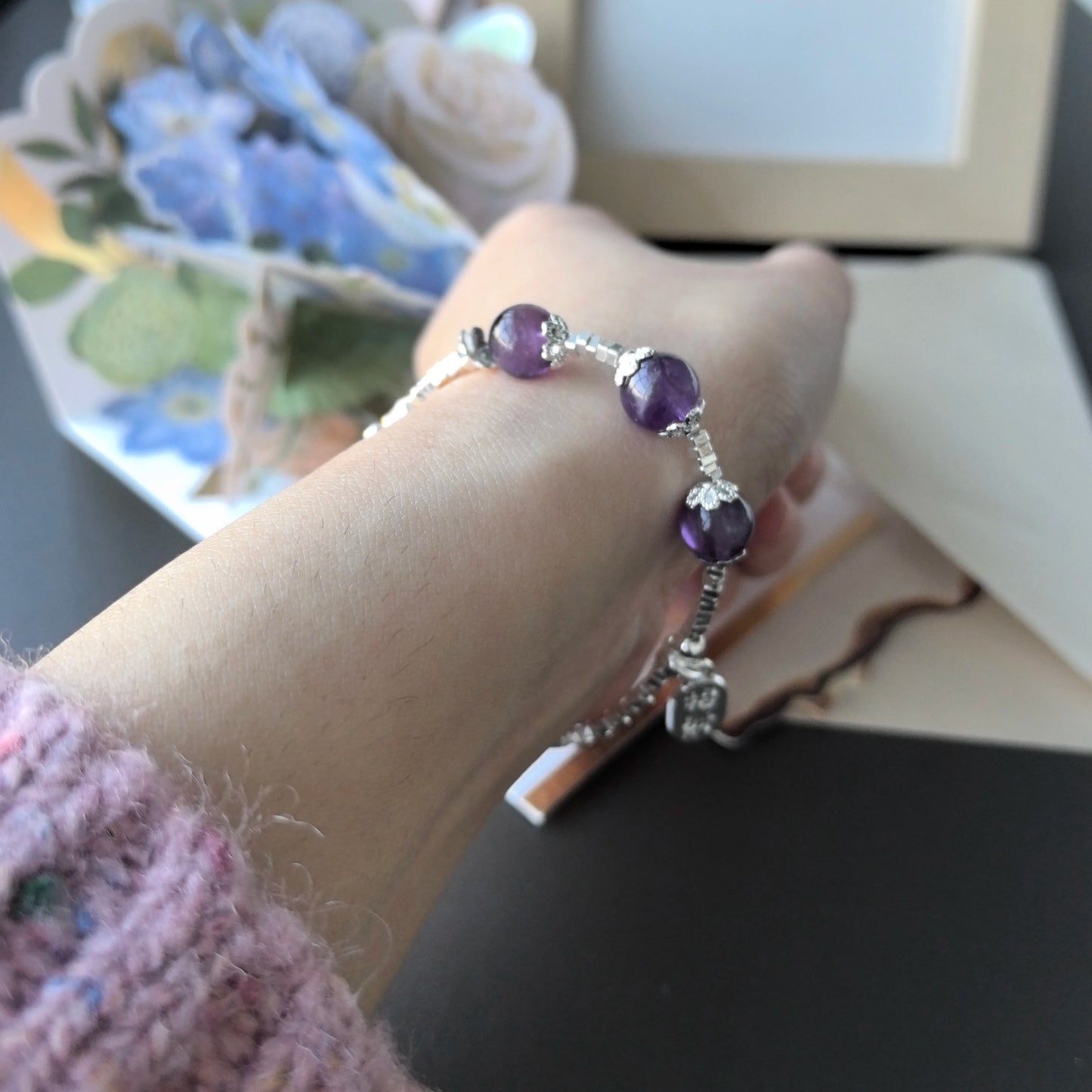 Where Nature Meets Grace – Sterling Silver Green Leaf Bracelet That Wraps the Wild Around Your Wrist