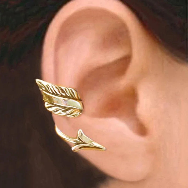 The Heart of the Wild – Fox Clip Earrings That Wrap You in Grace and Quiet Devotion