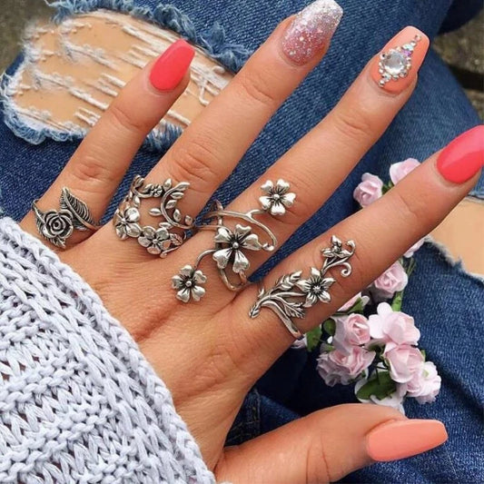 Worn by Wild Things – Ancient Silver Vine & Leaf Ring Set Inspired by Forest Lore