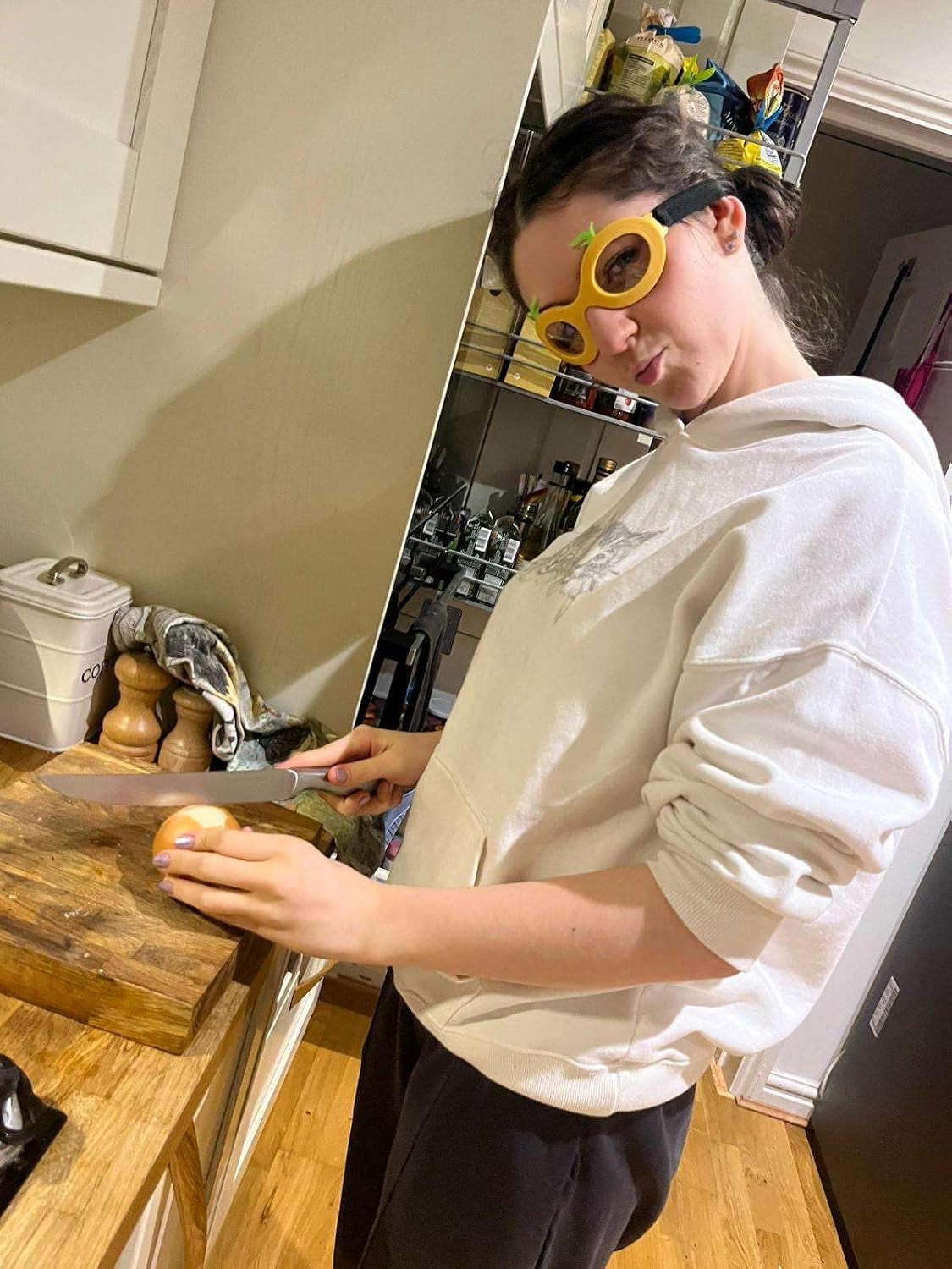 Onion Goggles | Funny Secret Santa Gifts for Women | Useful Gift for Chefs | Adjustable Strap | Cooking Gadget for Him Novelty Kitchen