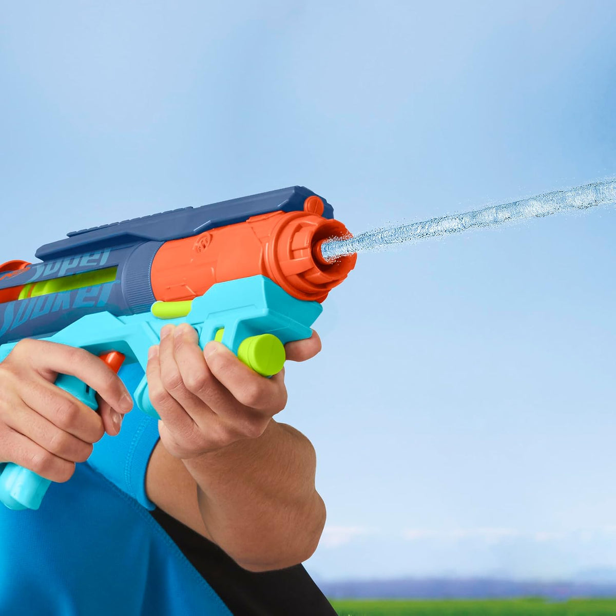 Super Soaker Power Drench Water Blaster, Water Blaster, Super Soaker, Summer Outdoor Toys, 1, Perfect for Kids, Multi-Color